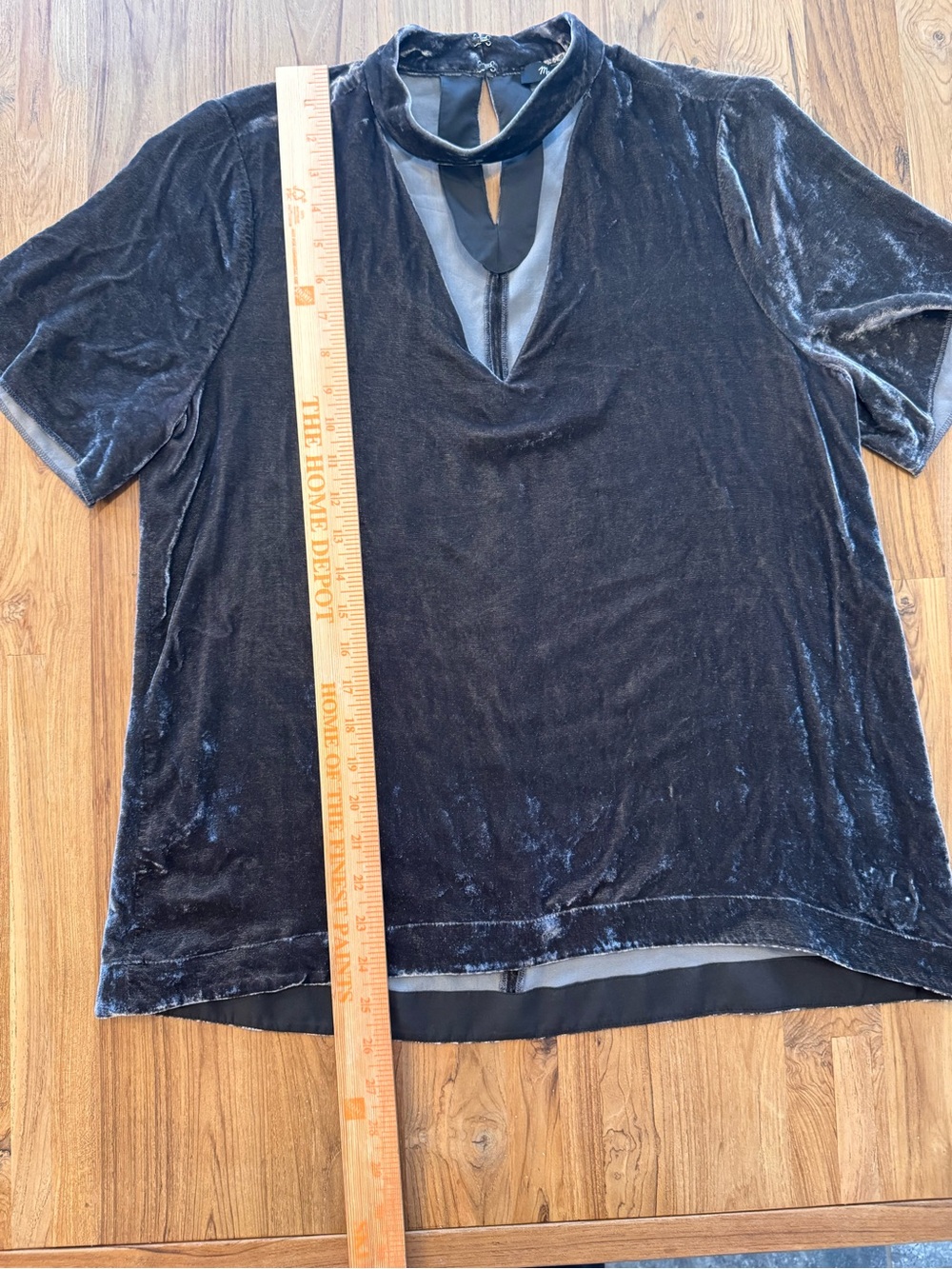 Madewell Velvet Shirt Women’s Medium Dark Grey/Brown V Neck Cutout - Picture 6 of 8